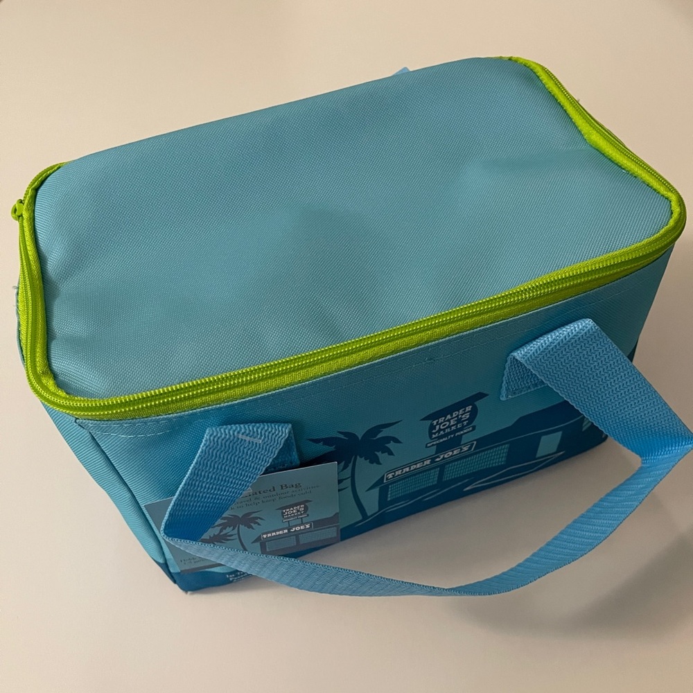 Trader Joe’s Mini Insulated Cooler Lunch Bag
Blue